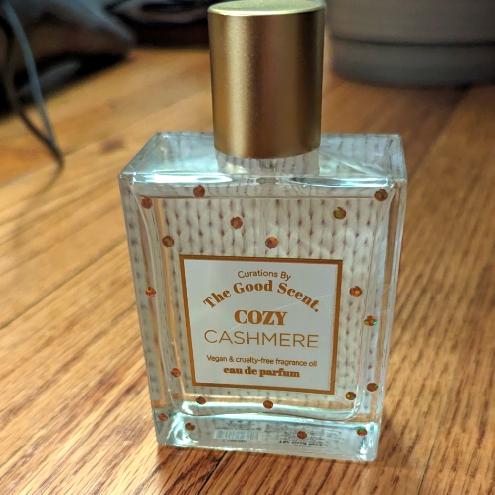 Curations by The Good Scent Cozy Cashmere
